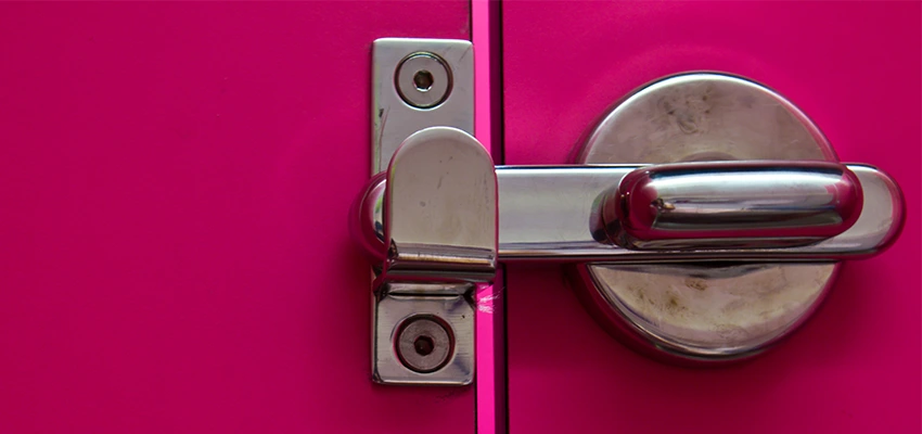 Childproof Gate Lock in Hollywood, Florida